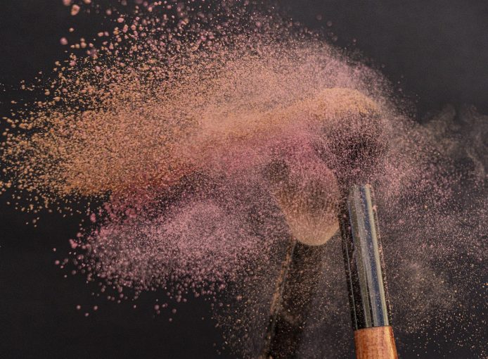 Comment ouvrir un salon de maquillage permanent?