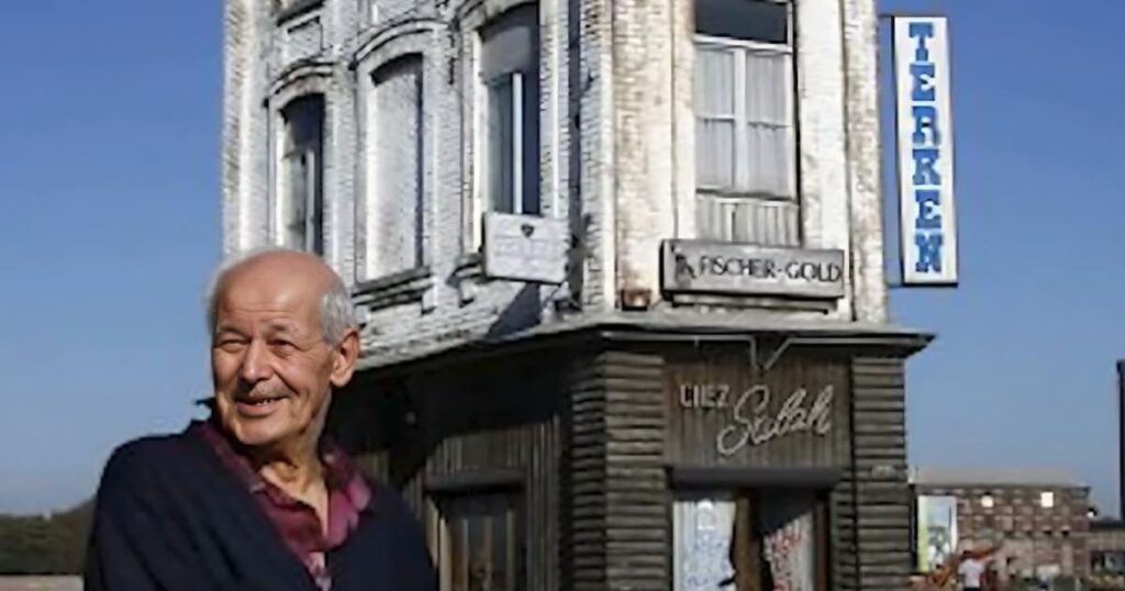 Salah Oudjani propriétaire d’un café à Roubaix