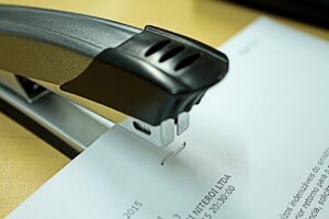 Conseils pratiques pour choisir ses agrafes de bureau