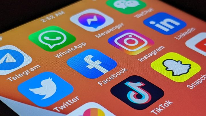 La croissance de la publicité en ligne profite aux réseaux sociaux