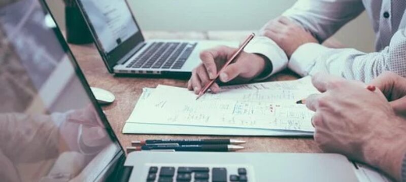 travail sur ordinateur