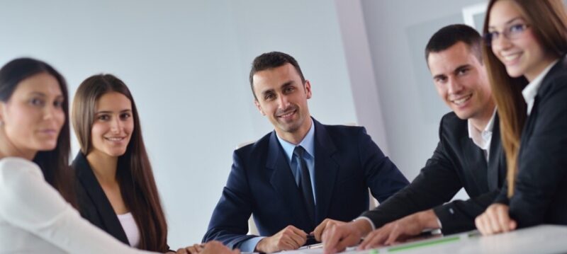 Comment_intégrer_de_nouveaux_collaborateurs_?