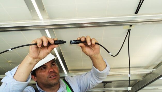 Technicien_de_maintenance_:_un_métier_d_avenir