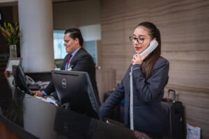Externalisation d’accueil d’entreprise à Paris : comment optimiser ses coûts et ses services ?