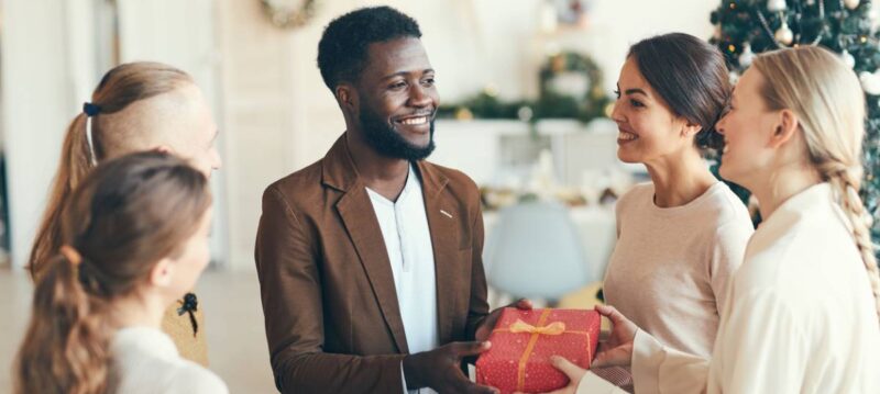 personnalises-entreprises-visibilite-offrent-cadeaux.jpg