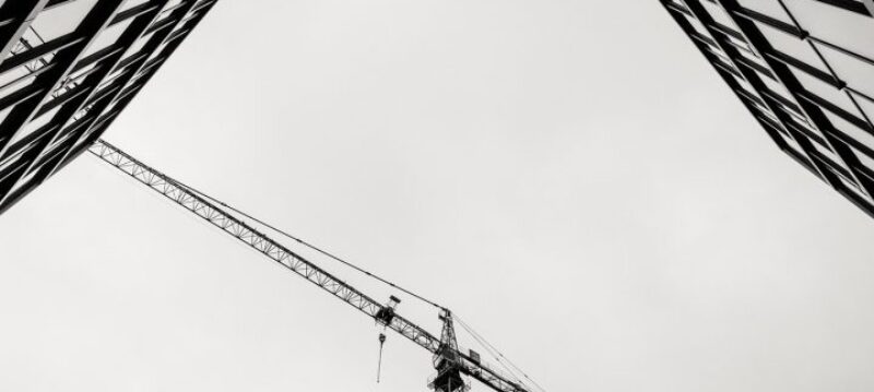 BTP:_Pourquoi_utiliser_une_grue_à_tour_sur_ses_chantiers?