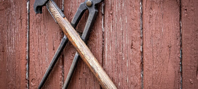 Les_outils_incontournables_pour_les_artisans_:_guide_d_achat Les_outils_incontournables_pour_les_artisans_:_guide_d_achat