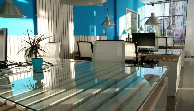7_conseils_d_aménagement_de_bureau_pour_stimuler_la_créativité