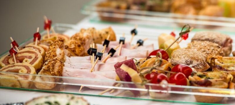 Faire_appel_à_un_traiteur_pour_un_petit_déjeuner_en_entreprise