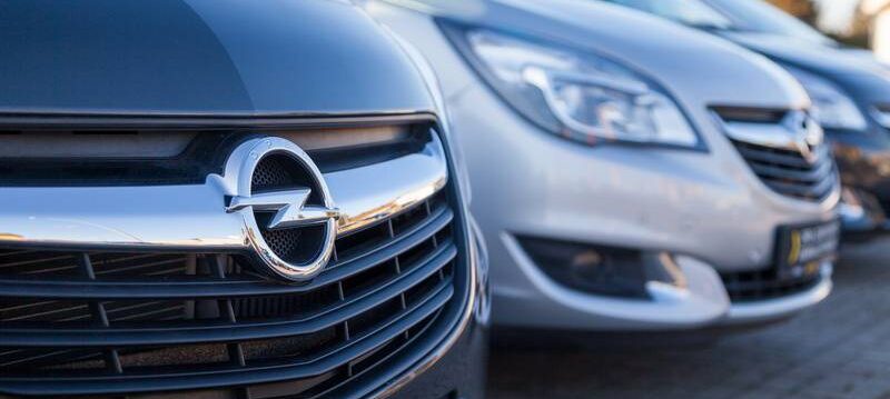 professionnel-automobile-acheter-des-voitures-neuves-ou-d-occasion.jpg