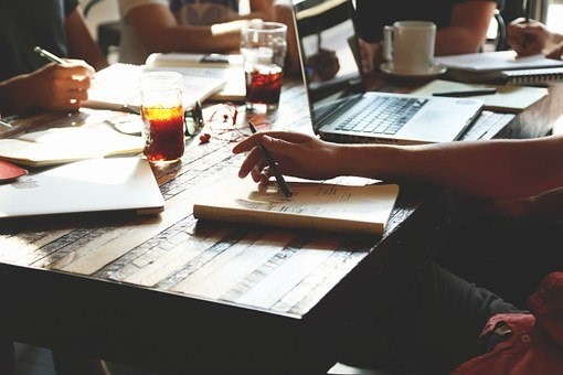 Ce qu’une entreprise peut bénéficier des salles collaboratives