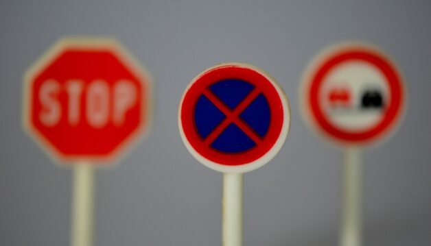 Sécurité_en_entreprise_:_l’importance_des_équipements_de_signalisation