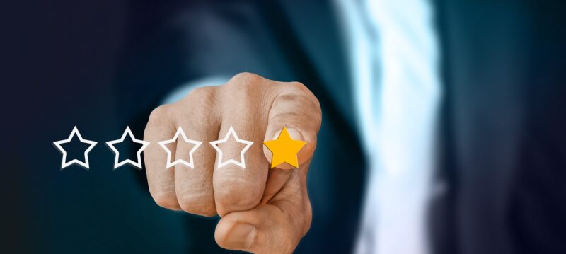 Les_évaluations_en_ligne_sont_elles_plus_influentes_que_la_publicité_?