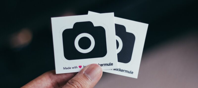 Sticker personnalisé : un outil aux multiples atouts pour les entreprises