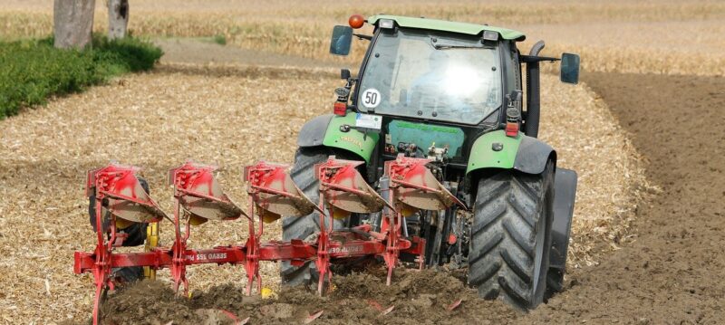 Découvrez_les_innovations_surprenantes_du_matériel_d_élevage_agricole_moderne