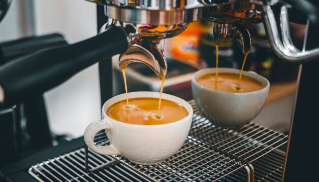 Café_de_qualité_professionnelle_:_choisissez_une_machine_qui_fait_la_différence_