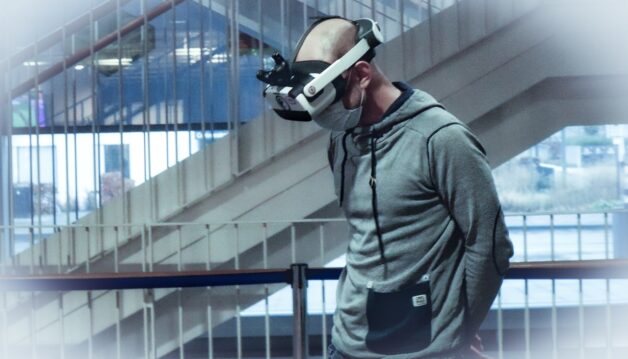 L’impact_de_la_réalité_augmentée_et_virtuelle_sur_les_industries_traditionnelles