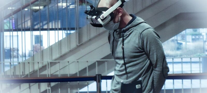 L’impact_de_la_réalité_augmentée_et_virtuelle_sur_les_industries_traditionnelles