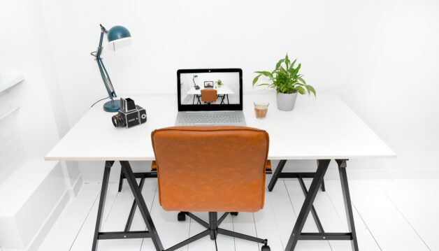 Améliorer_l_efficacité_et_le_bien_être_au_travail_:_l_importance_des_cabines_acoustiques_dans_les_bureaux_modernes