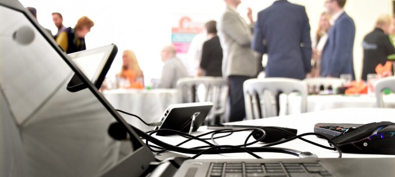 Comment_choisir_la_meilleure_salle_de_séminaire_pour_répondre_aux_besoins_de_votre_entreprise