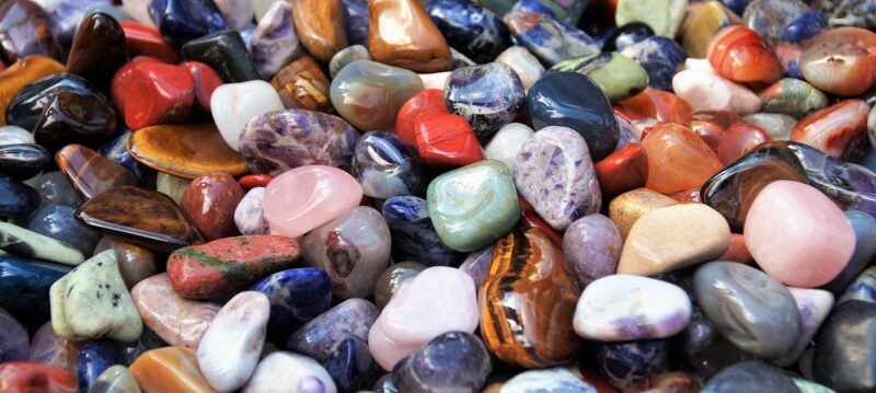 Comment_se_fournir_en_pierres_naturelles_pour_sa_boutique_et_choisir_un_grossiste_de_confiance_? Comment_se_fournir_en_pierres_naturelles_pour_sa_boutique_et_choisir_un_grossiste_de_confiance_?