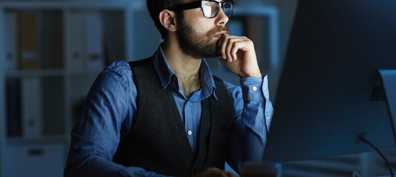 Jeune_entrepreneur_:_l’importance_d’optimiser_la_gestion_comptable_avec_un_logiciel_comptable