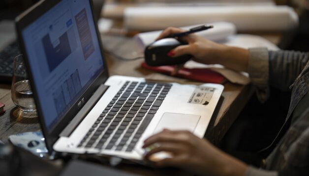 Les_5_raisons_pour_lesquelles_chaque_entreprise_a_besoin_d_un_gestionnaire_de_médias_sociaux
