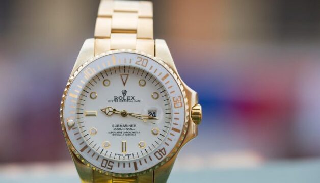 Pourquoi_devriez_vous_porter_une_montre_de_luxe_pour_vous_rendre_à_un_évènement_professionnel_?