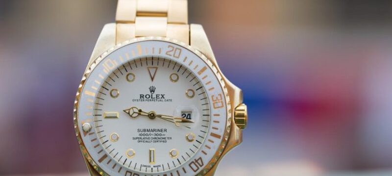 Pourquoi_devriez_vous_porter_une_montre_de_luxe_pour_vous_rendre_à_un_évènement_professionnel_?